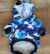 Load image into Gallery viewer, Camo Sweatshirt Dog Cat Pet Camouflage Sweatshirt